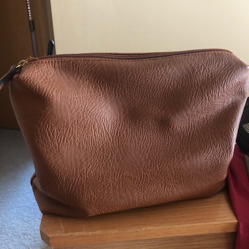 Leather tote bag